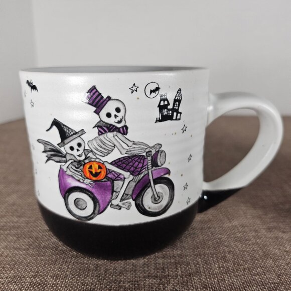 Two Ceramic Skeletons On Motor Scooter Bikes 18 Inch Mugs Cobwebs And Cauldrons - Picture 6 of 9